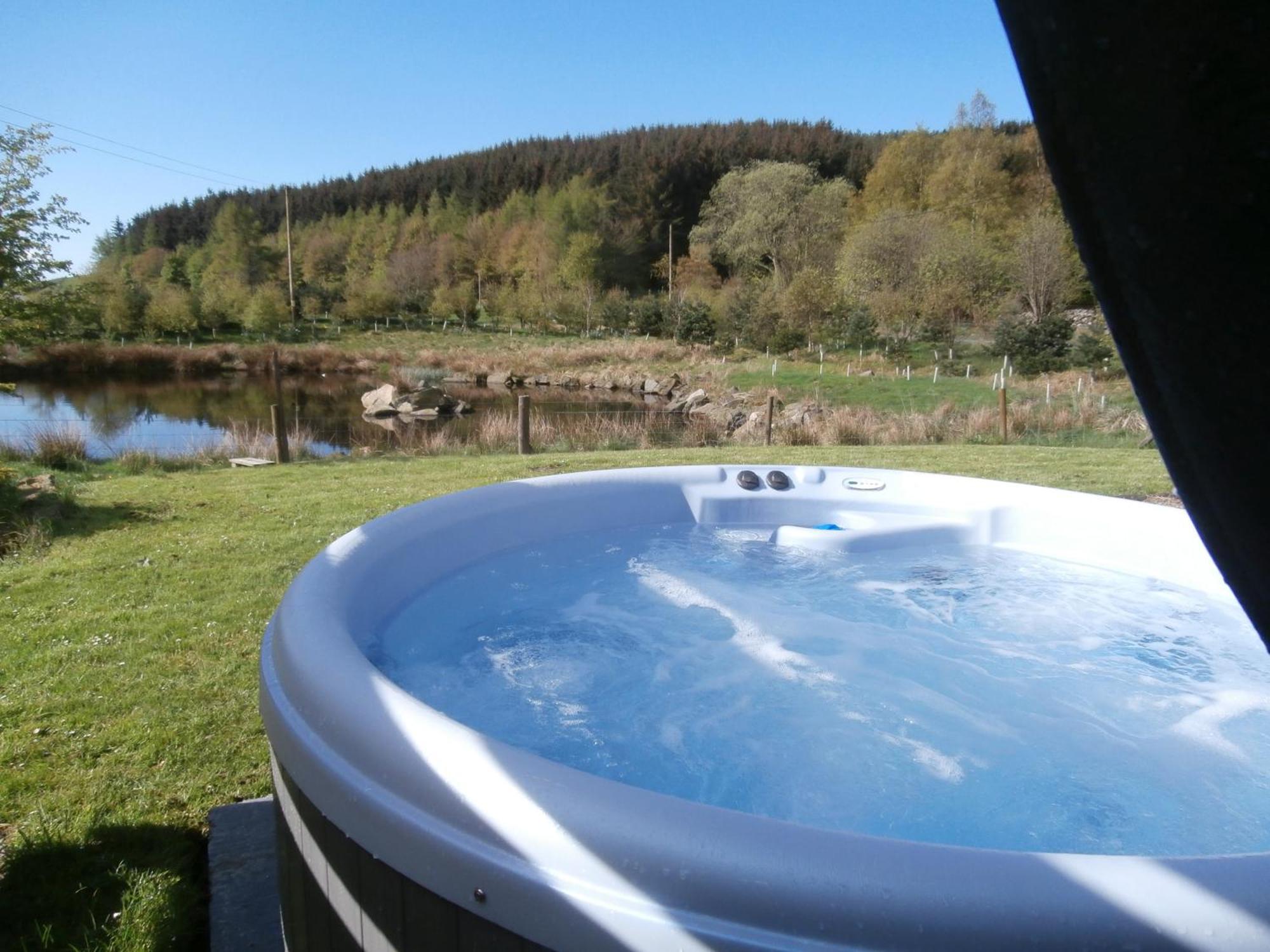 Dalnoid Cottages & Treehouses Nr Glenshee Екстер'єр фото