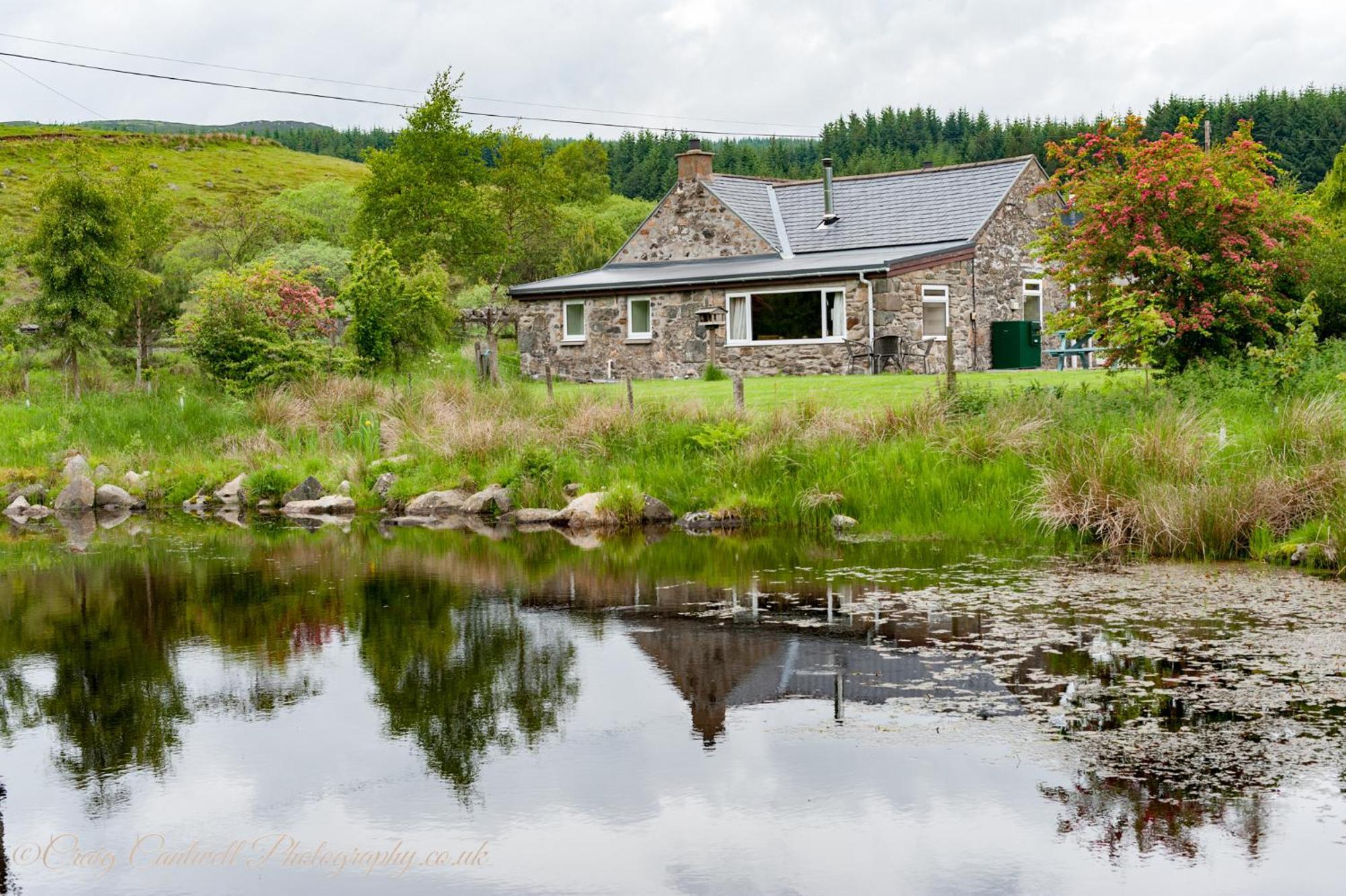 Dalnoid Cottages & Treehouses Nr Glenshee Екстер'єр фото